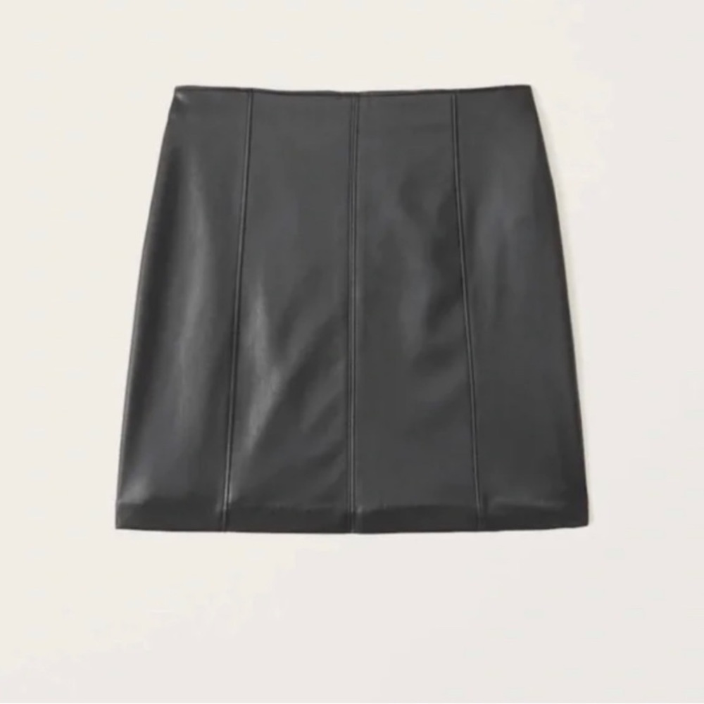 Abercrombie & Fitch | Vegan leather skirt | Size M
